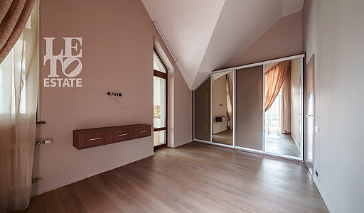 Современный дом у воды в Пестово