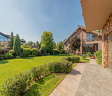 Современный дом у воды в Пестово