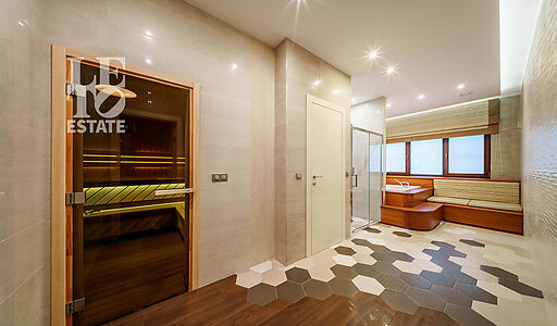 Современный дом у воды в Пестово