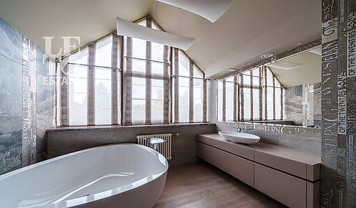 Современный дом у воды в Пестово