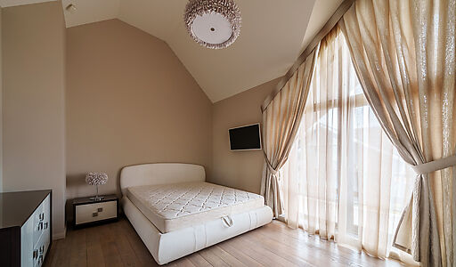 Современный дом у воды в Пестово