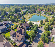 Современный дом у воды в Пестово
