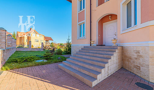 Готовый дом в КП Митрополье