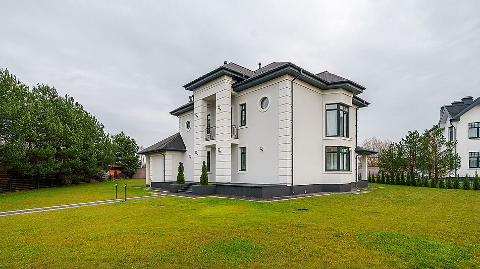 Дизайнерский дом в КП Крона