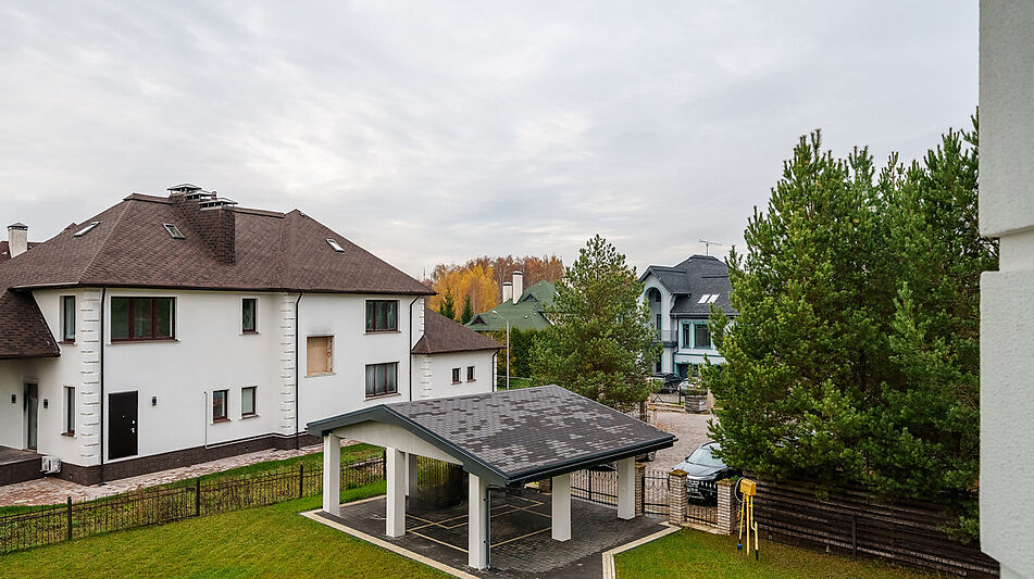 Дизайнерский дом в КП Крона