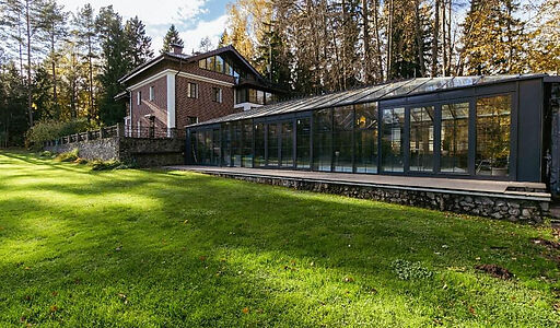 Дом на первой линии в Трудовой