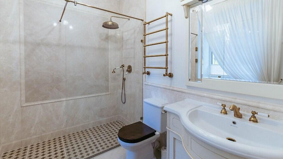 Дом на первой линии в Трудовой