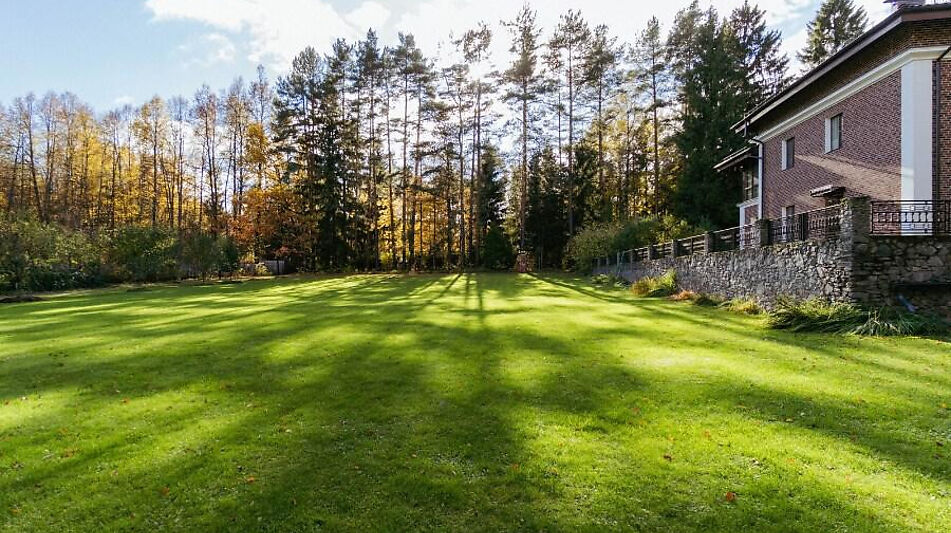 Дом на первой линии в Трудовой