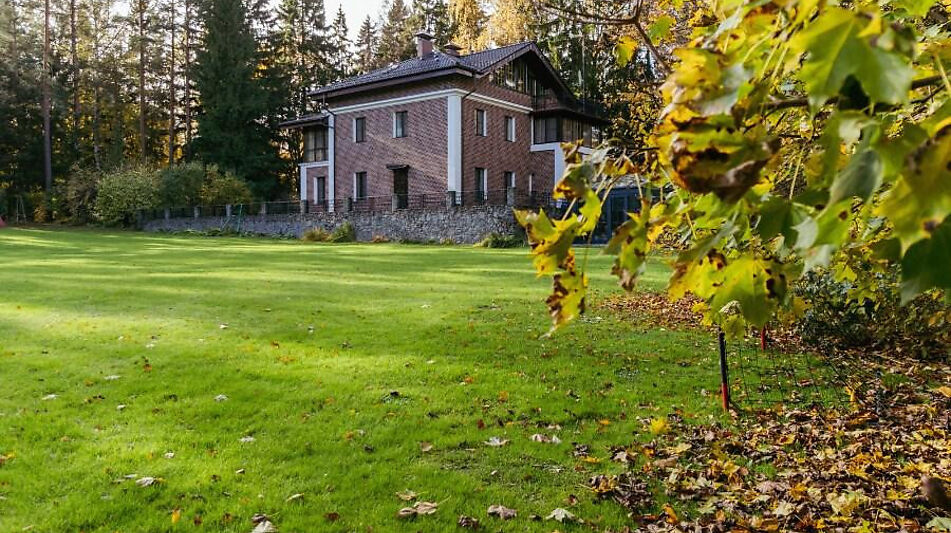 Дом на первой линии в Трудовой