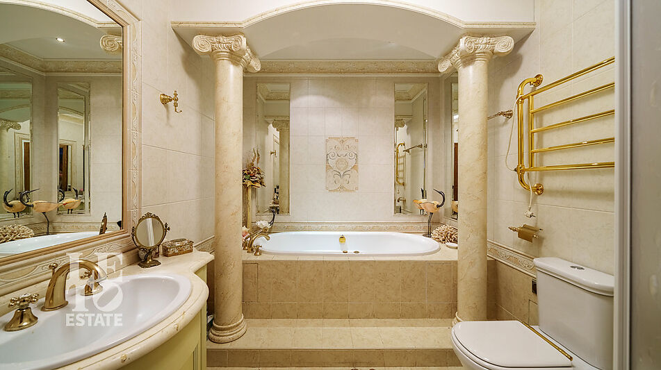 Усадьба окруженная лесом Горки-5