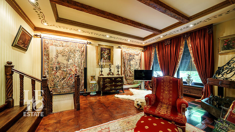 Усадьба окруженная лесом Горки-5