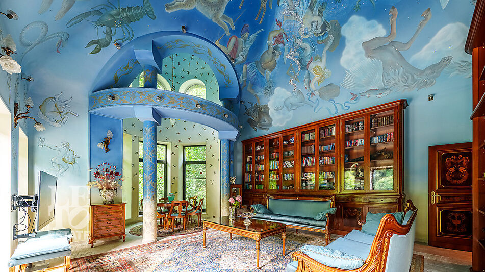 Усадьба окруженная лесом Горки-5