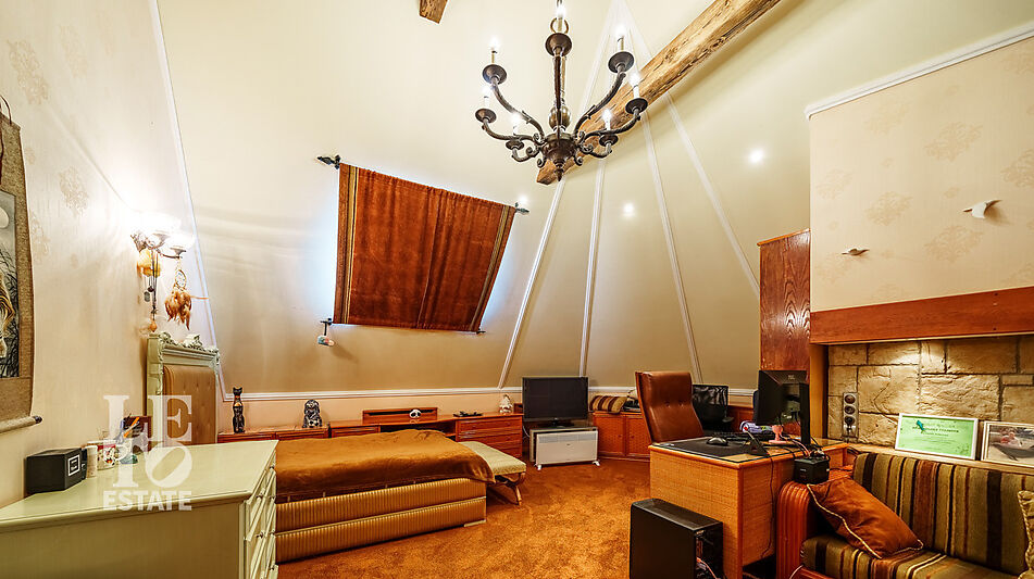 Усадьба окруженная лесом Горки-5