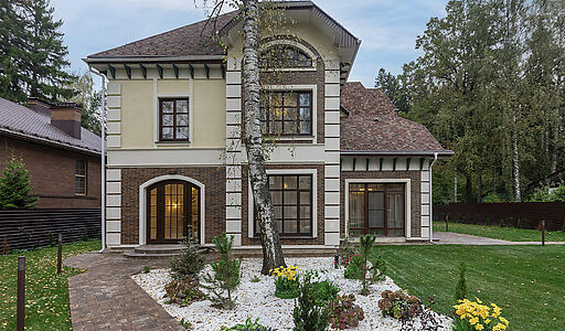 Уютный дом у леса в Опалихе