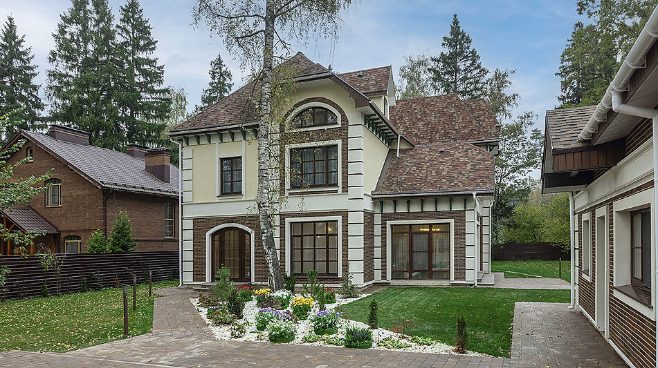 Уютный дом у леса в Опалихе