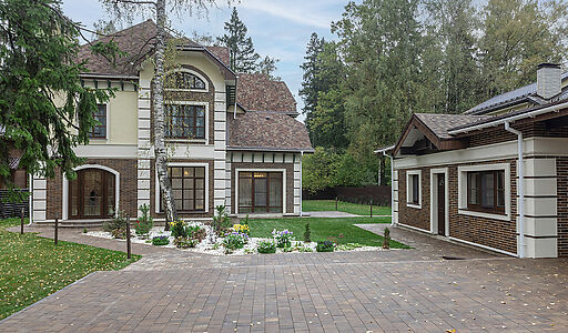 Уютный дом у леса в Опалихе