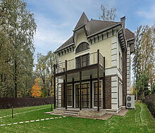 Уютный дом у леса в Опалихе