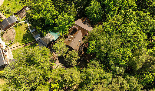 Продается усадьба в поселке Юлия2