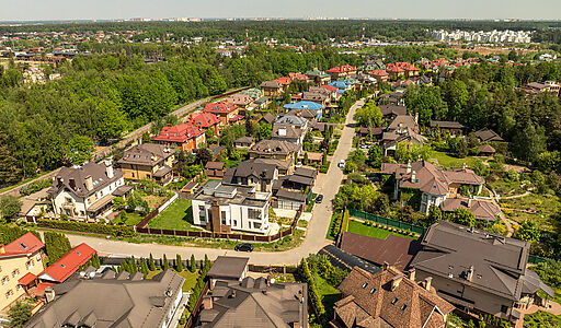 Продается усадьба в поселке Юлия2