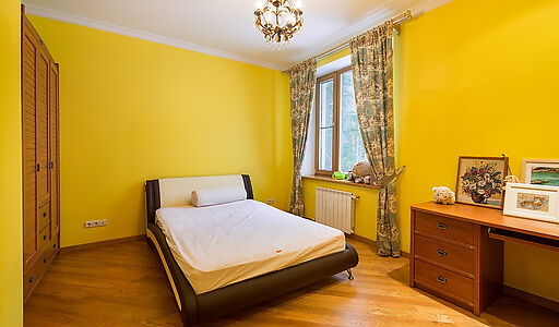 Продается усадьба в поселке Юлия2