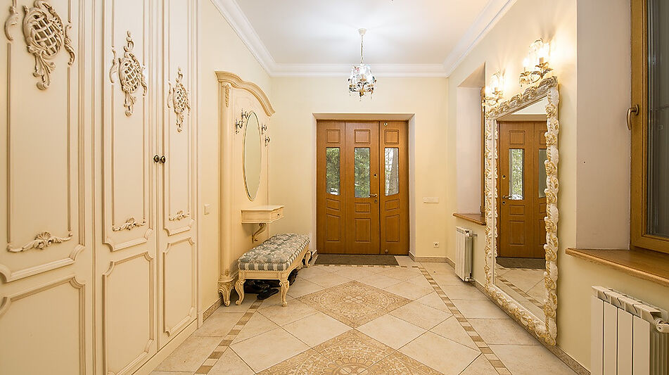 Продается усадьба в поселке Юлия2