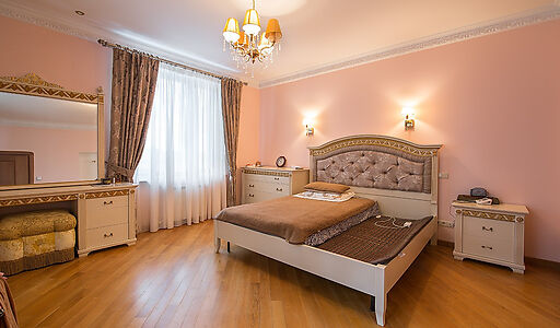 Продается усадьба в поселке Юлия2