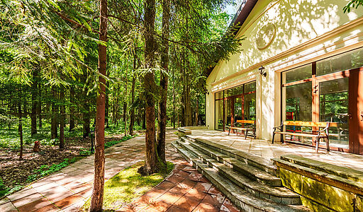 Продается усадьба в поселке Юлия2