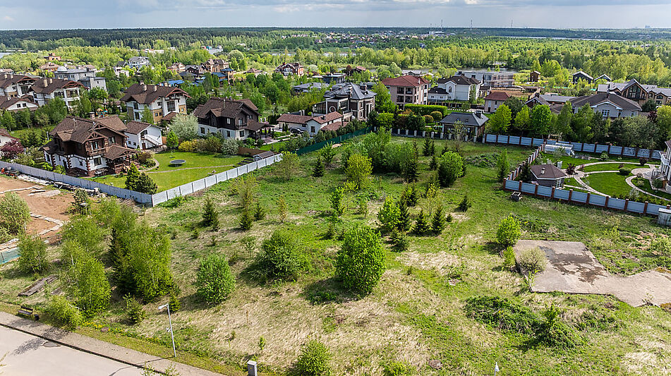 Земельный участок в КП Аврора