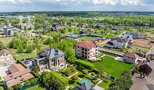 Земельный участок в КП Аврора