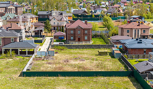 Участок в поселке Вешки