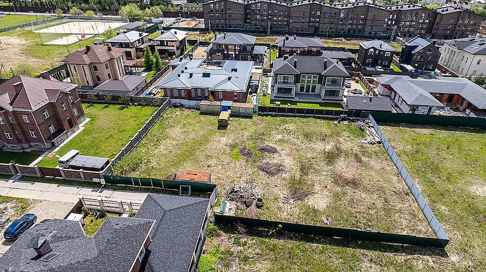 Участок в поселке Вешки