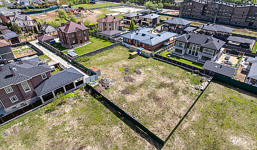 Участок в поселке Вешки