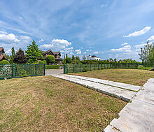 Прилесной участок в гольф Пестово