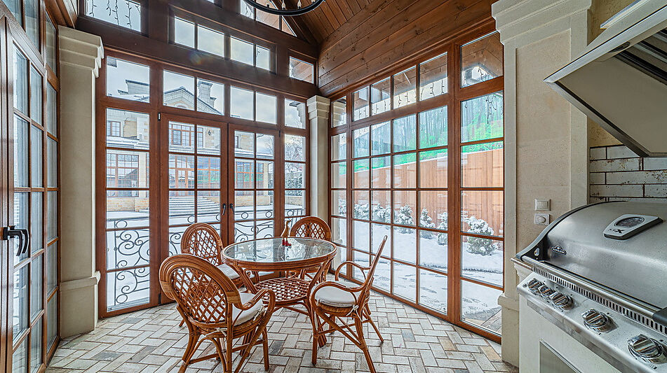 Респектабельный дом в Вешках