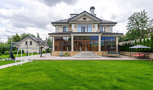 Респектабельный дом в Вешках