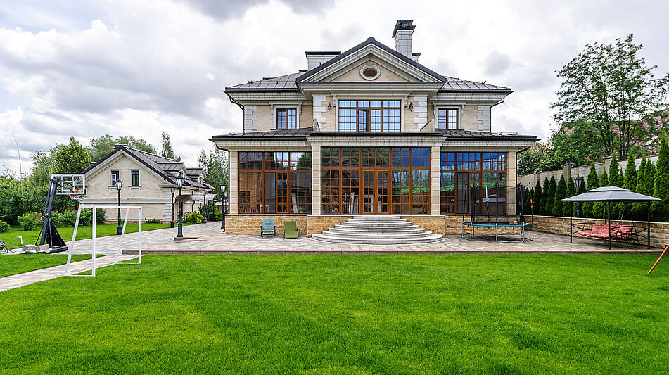 Респектабельный дом в Вешках