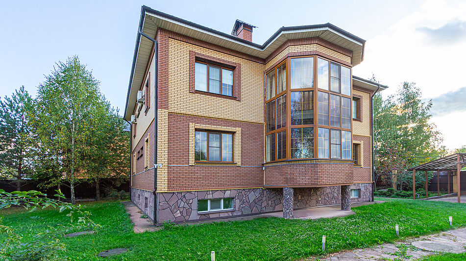 Дом с отделкой в Бородино