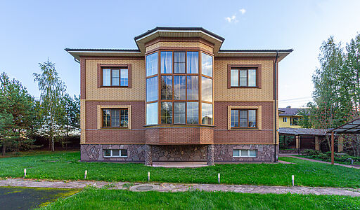 Дом с отделкой в Бородино