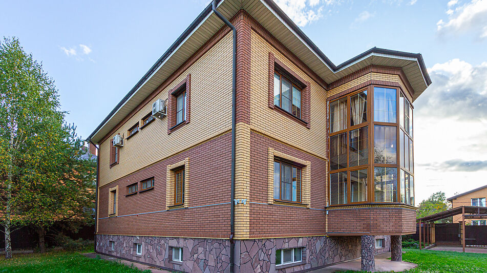 Дом с отделкой в Бородино