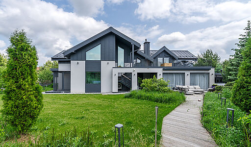 Современный дом в поселке Пестово