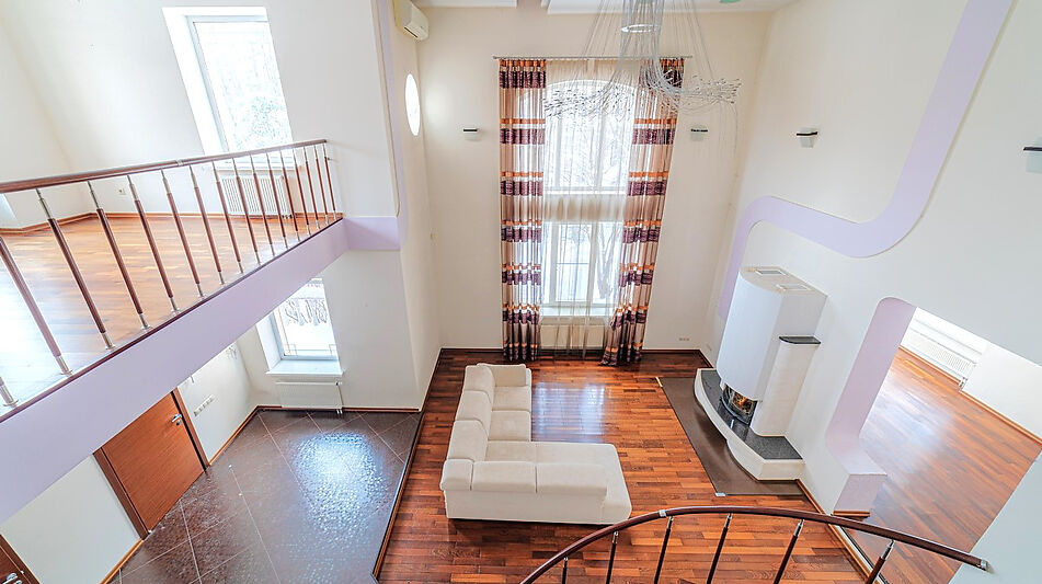 Дом с лесным участком в КП Лесной