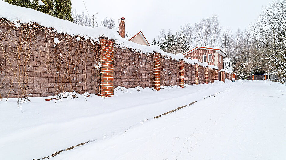 Дом с лесным участком в КП Лесной