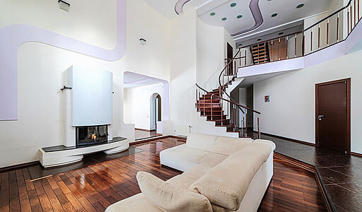 Дом с лесным участком в КП Лесной