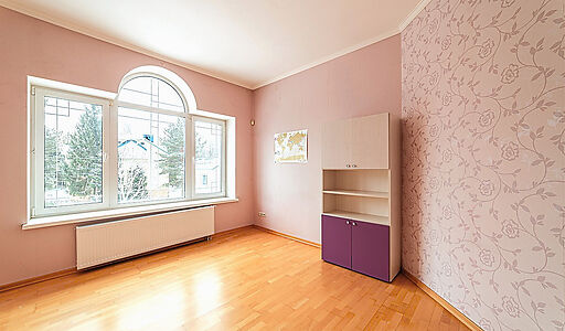 Дом с лесным участком в КП Лесной