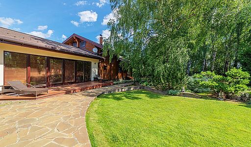 Дом на большом участке в Лысково