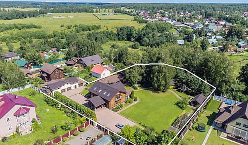 Дом на большом участке в Лысково