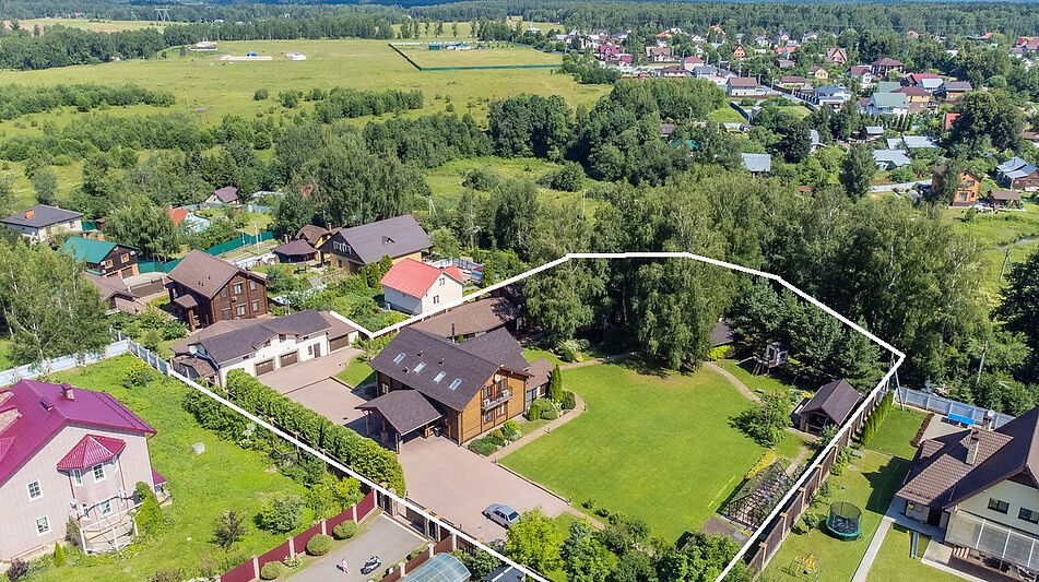 Дом на большом участке в Лысково