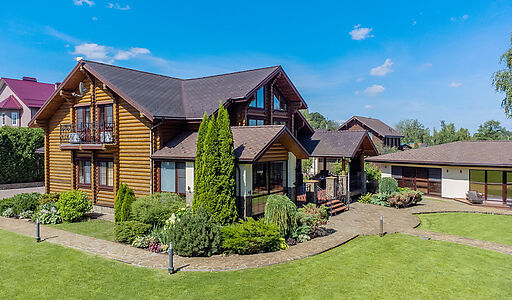 Дом на большом участке в Лысково