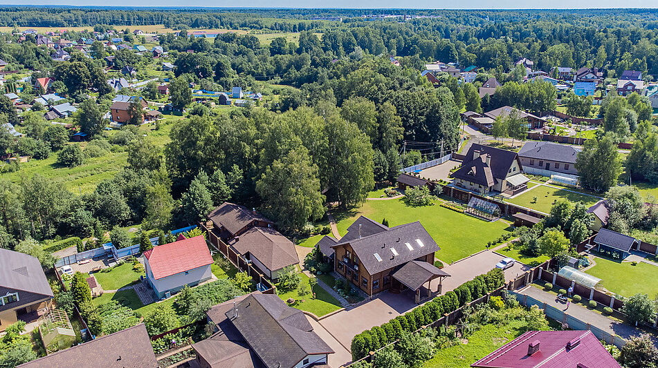 Дом на большом участке в Лысково