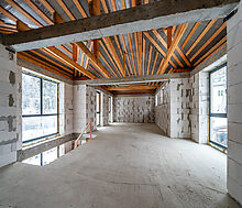 Новый дом в лесу в Сходне